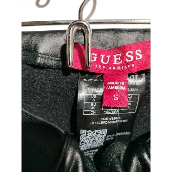 Guess Los Angeles NWT skin tight black faux leather pull on pants woman size SM - Picture 3 of 6
